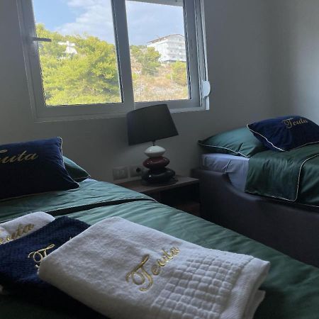 Appartement Teuta- Luxury Penthouse 200M2 à Saranda Extérieur photo
